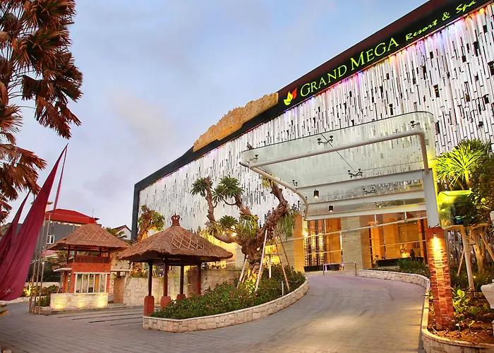 Hotel Grand Mega & Bali 4*